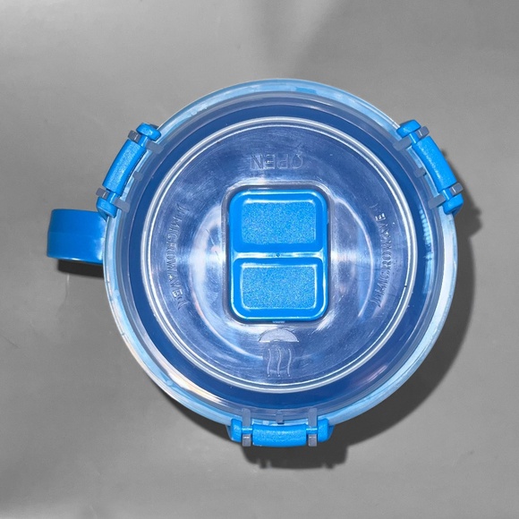 Small Blue Sistema Microwave Container - Picture 5 of 6